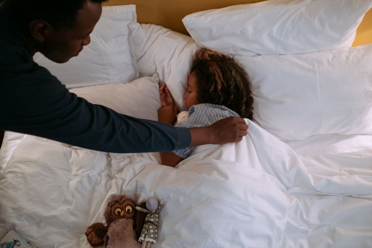 Meu filho autista não dorme à noite: o que fazer, passo a passo